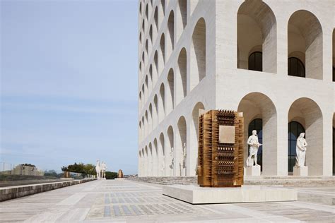 colosseo quadrato fendi prezzo|Mostra di Pomodoro al Colosseo Quadrato di Roma.